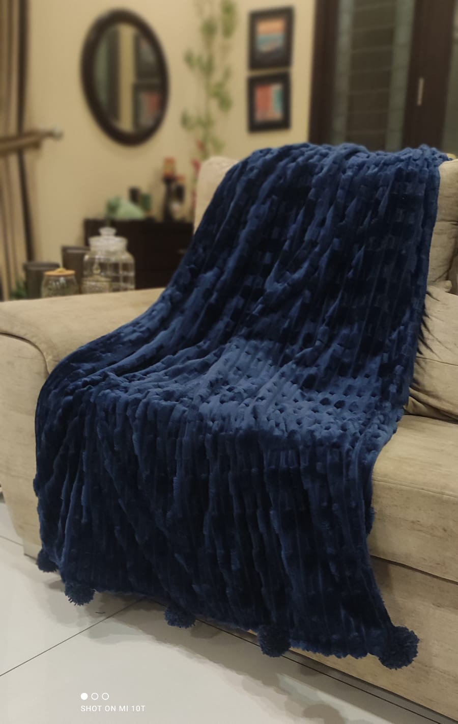 Premium Navy Blue Fleece Sofa Throw - Ultra-Soft Decorative Ribbed Blanket