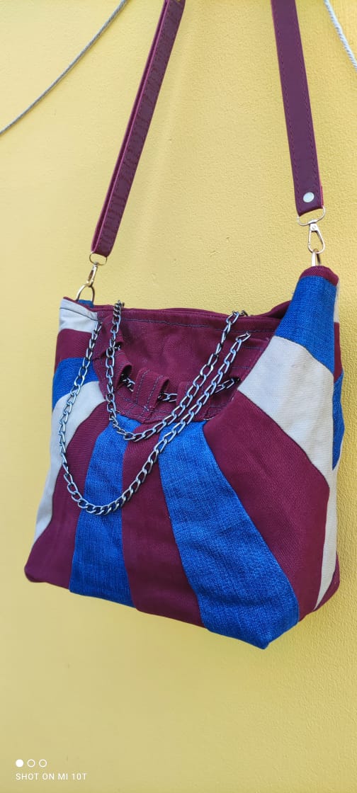 Premium Multi-Color Denim Shoulder Bag with Stylish Chain Detail